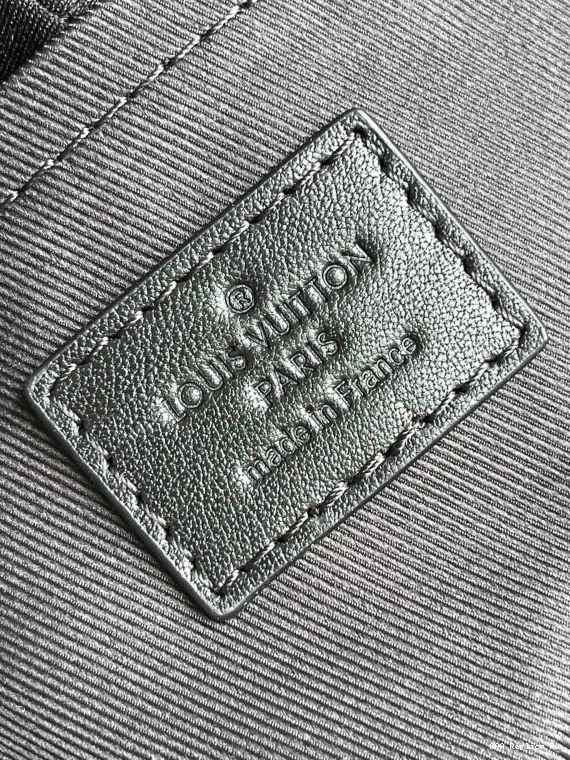 AAA Replica Ru LOUIS MESSENGER VUITTON CRUISER 0812